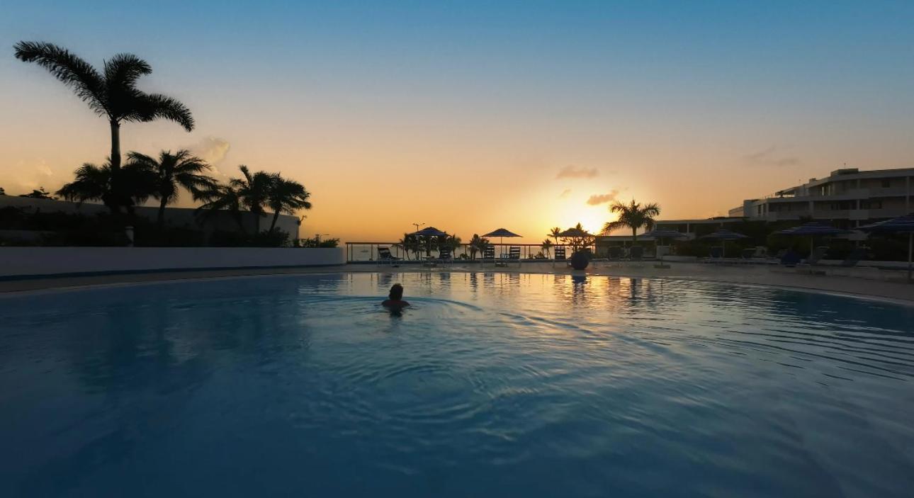 Royal Islander Club Resort La Terrasse Lowlands Exterior photo